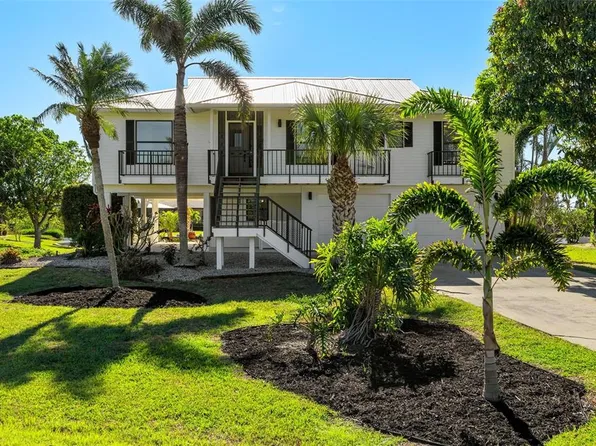 7769 Grande Pine Rd, Bokeelia, FL 33922