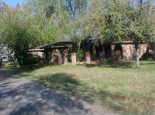 908 S Main St, La Feria, TX 78559