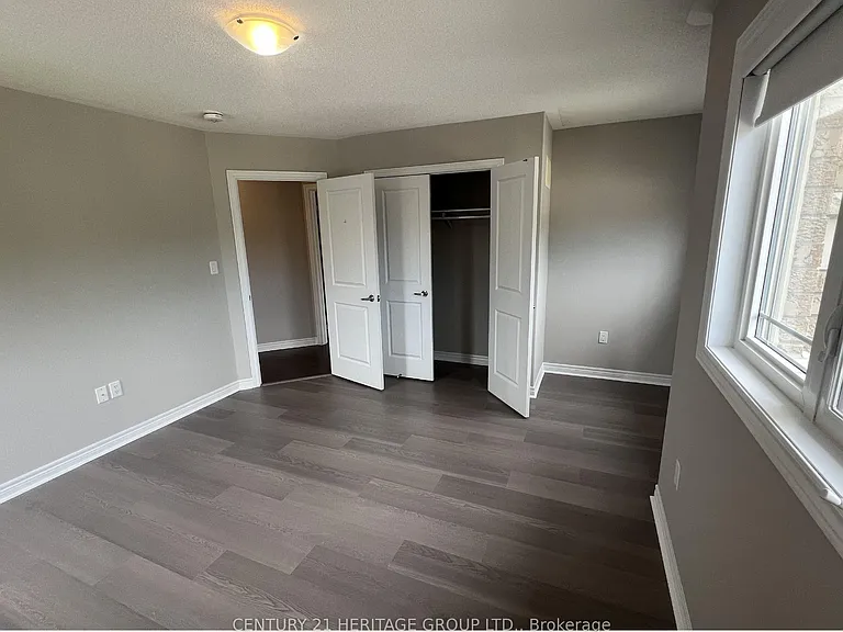 860 Elvidge Trl — Photo 19
