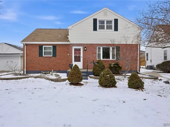 144 Elmview Dr, Tonawanda, NY 14150