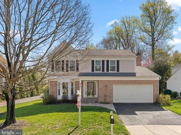 8525 Trail View Dr, Ellicott City, MD 21043