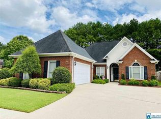 200 Paradise Lake Dr, Hoover, AL 35244