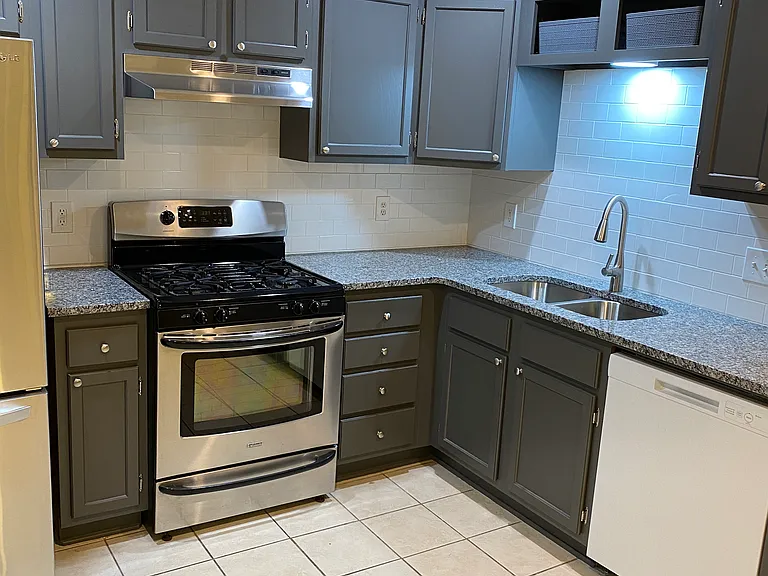 1307 Shirewood Ct — Photo 3