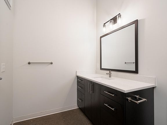 2nd image of 150 26th Ave SE Unit 417