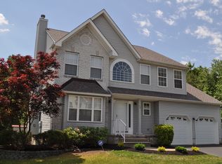 42 Emily Dr, Old Bridge, NJ 08857