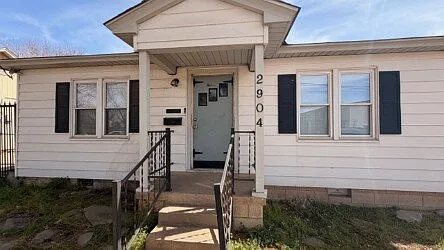 2904 S Portland Ave — Photo 2