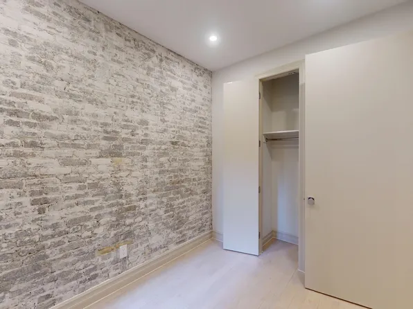 1031 Lorimer Street image 12 of 16