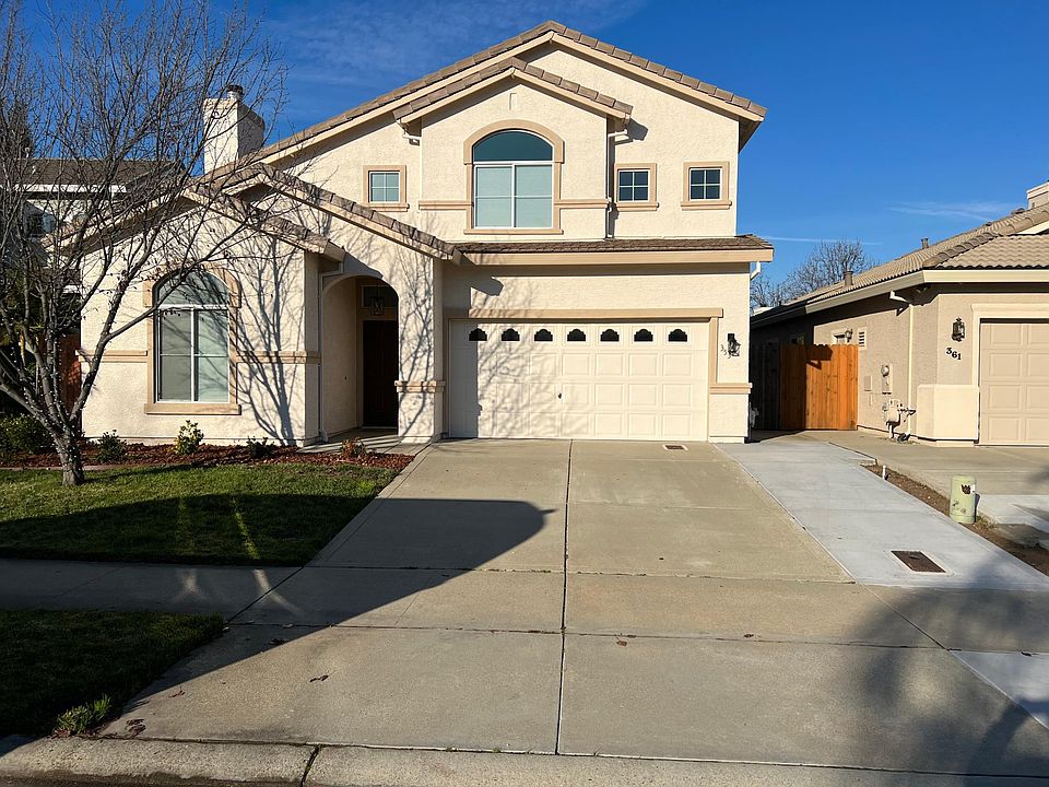 1st image of 353 Wildflower Dr