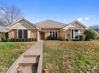 1412 Wagonwheel Ct, Irving, TX 75061