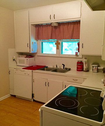 5th image of 830 E Miller Ave
