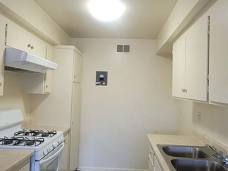 7581 21st St #B — Photo 7