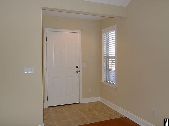 2nd image of 823 Wynnshire Dr