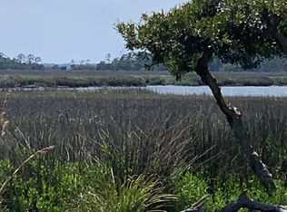 3 Quarterdeck Ln, Saint Helena Island, SC 29920