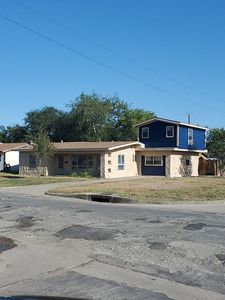 401 E Shelton St, Kingsville, TX, 78363