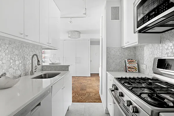 Sold by Compass | media 3