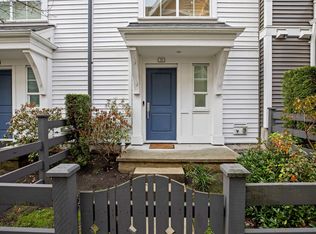 2838 Livingstone Ave #11, Abbotsford, BC V2T 0J1