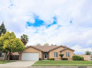 1225 S Irwin St, Tulare, CA 93274