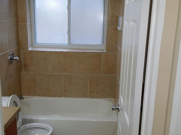 2nd image of 4119 Magnolia Ave APT 10