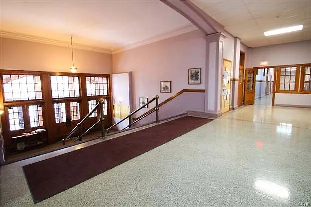 2 bed, 887 sqft, $1,600 — Photo 3