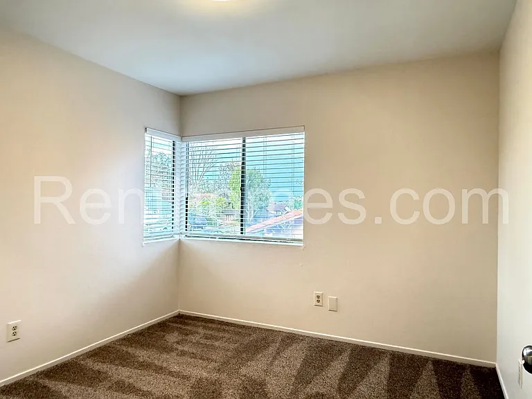 13322 Thunderhead St — Photo 12