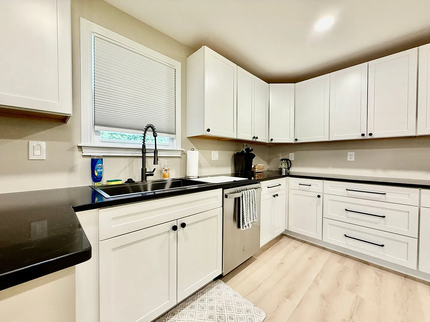 Brand new remodeled home in Monroe! — Photo 3
