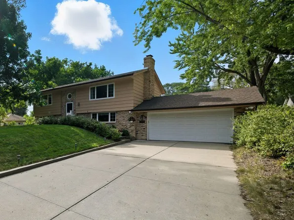 10516 Upton Cir S, Minneapolis, MN 55431