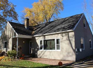 702 Wilson St, Sun Prairie, WI 53590