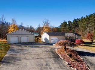 10555 Aylsworth Rd, Beulah, MI 49617