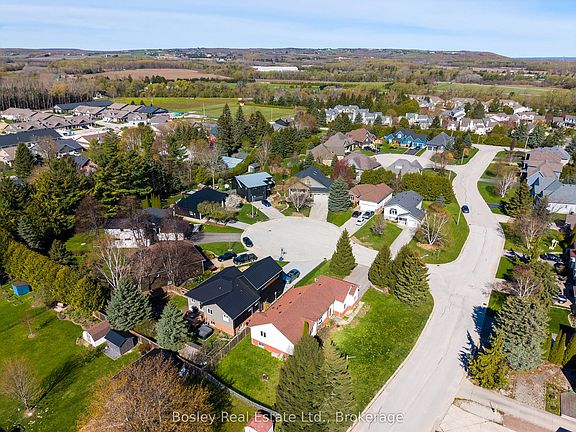3rd image of 3 Shirley Ct