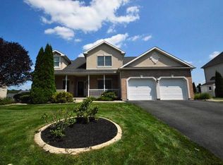 1575 Stump Rd, Easton, PA 18040