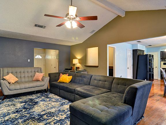 DSC_8525_FamilyRoom.jpg