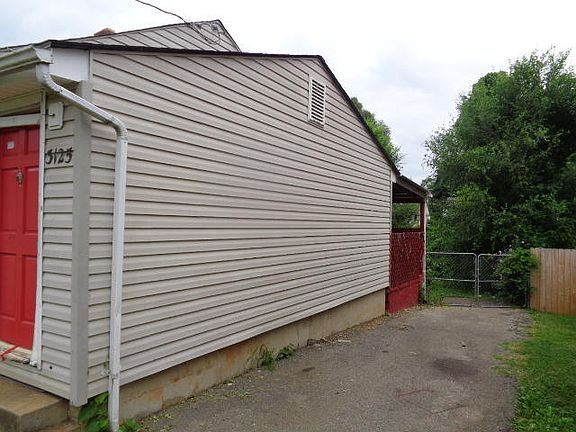 2nd image of 3125 Maplelawn Ave NW