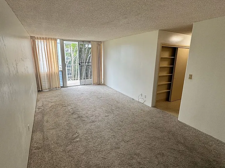 1600 Wilikina Dr #B606 — Photo 2