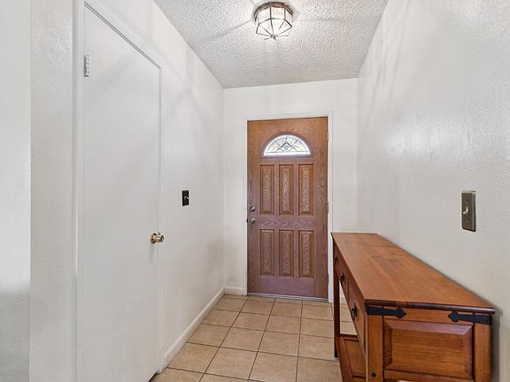 5th image of 928 E Terrace Dr