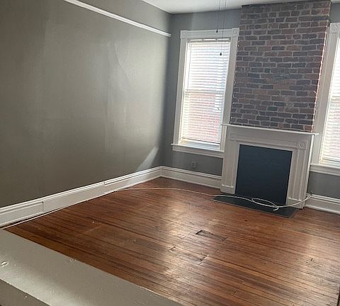 4th image of 310 N Shields Ave APT 2