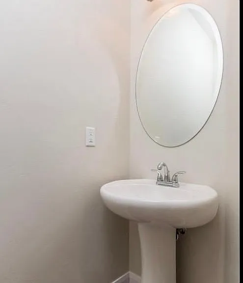 2501 Bella Vista Dr — Photo 24