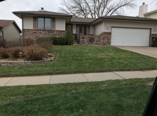 841 W Burt Dr, Lincoln, NE 68521