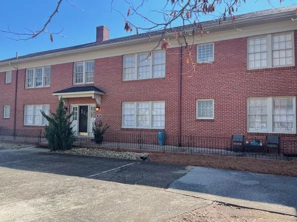 919 Sunset Cir, Dalton, GA 30720