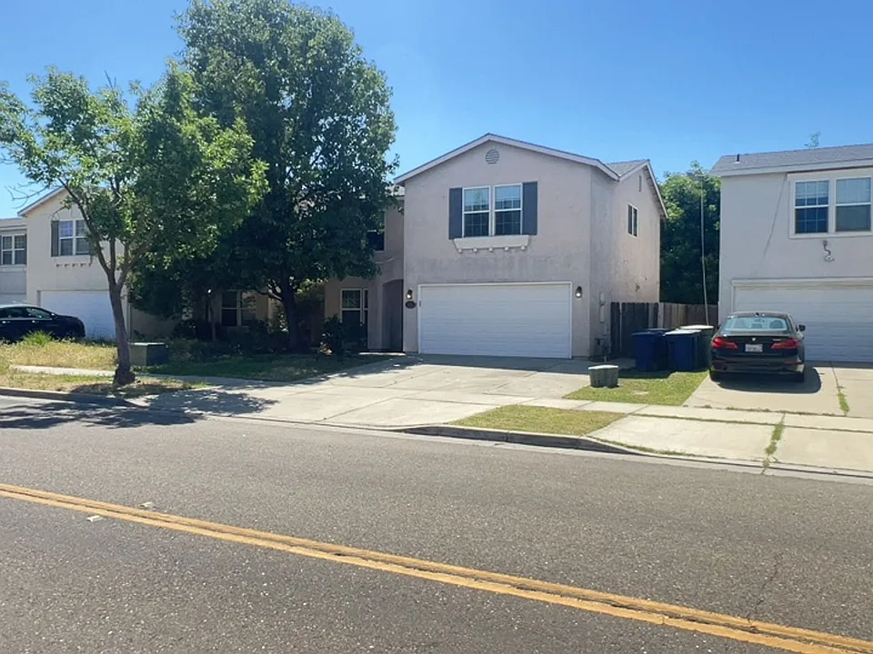 3749 Compass Pointe Ave