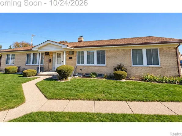 19253 E Thirteen Mile Rd, Roseville, MI 48066