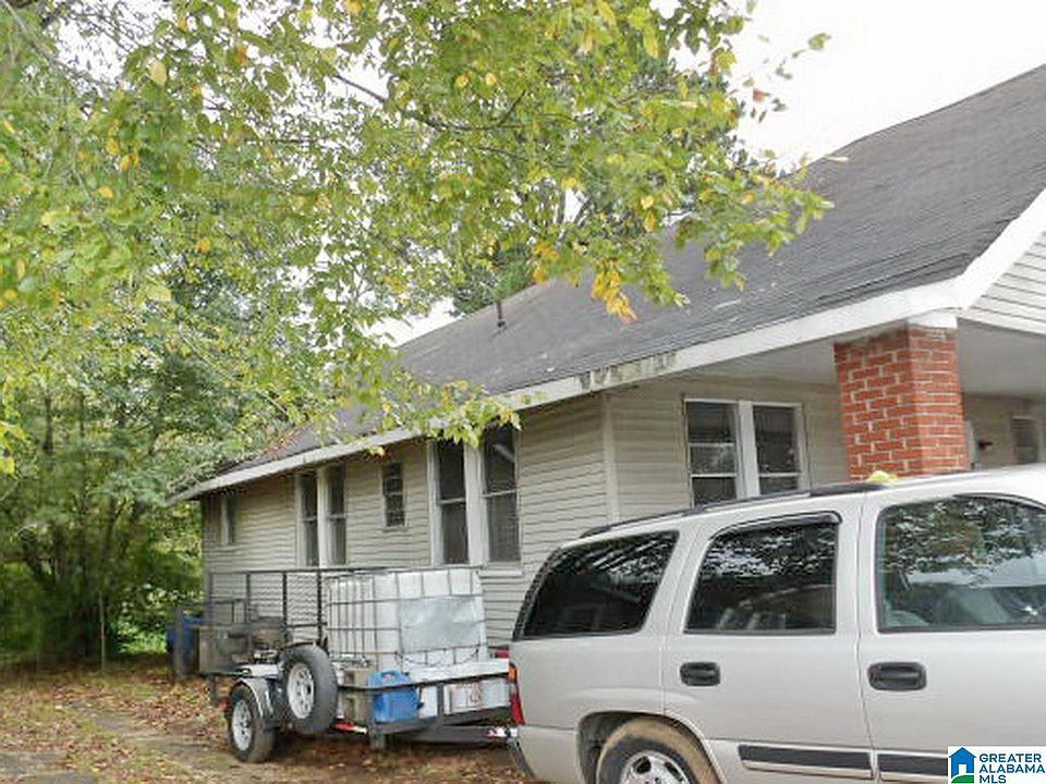 2nd image of 4728 Terrace S
