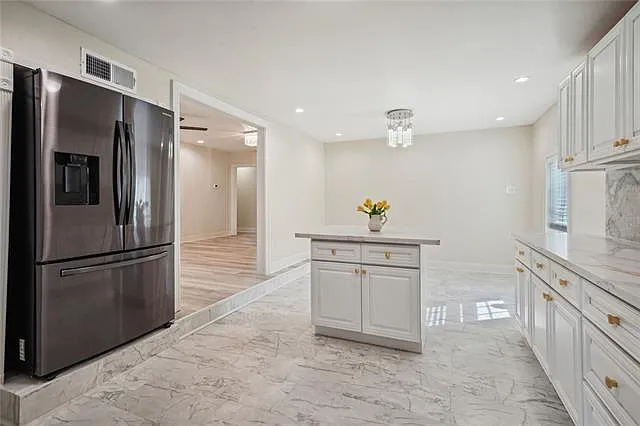 3821 Haring Rd — Photo 8