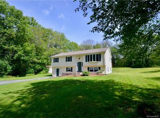 88 Baker Rd, Thompson, CT 06277