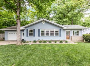 102 Lawndale Ct, East Peoria, IL