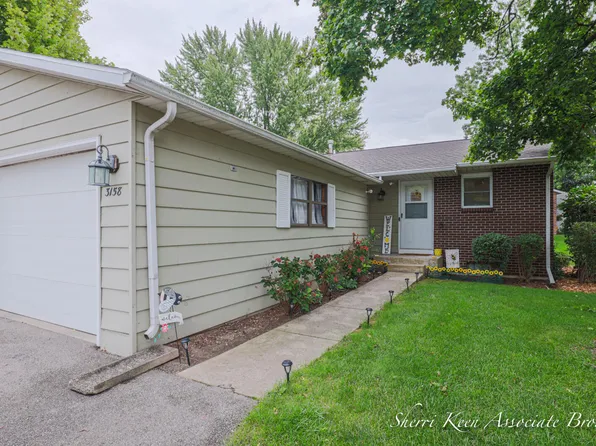 3158 Villa Ridge Dr SE, Kentwood, MI 49512