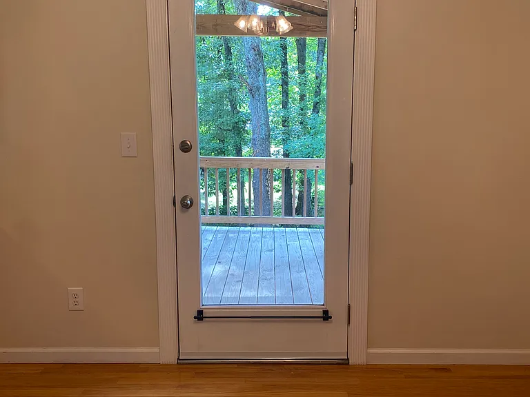 923 Greenhill Dr — Photo 13