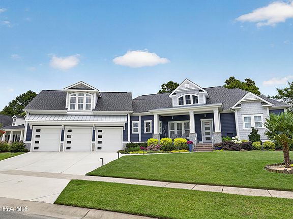 2nd image of 8275 Spoonwood Drive NE