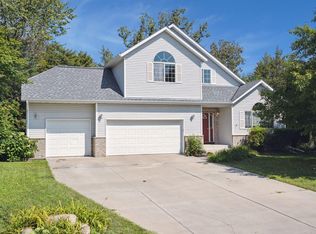 1914 Whitetail Ct, Buffalo, MN 55313