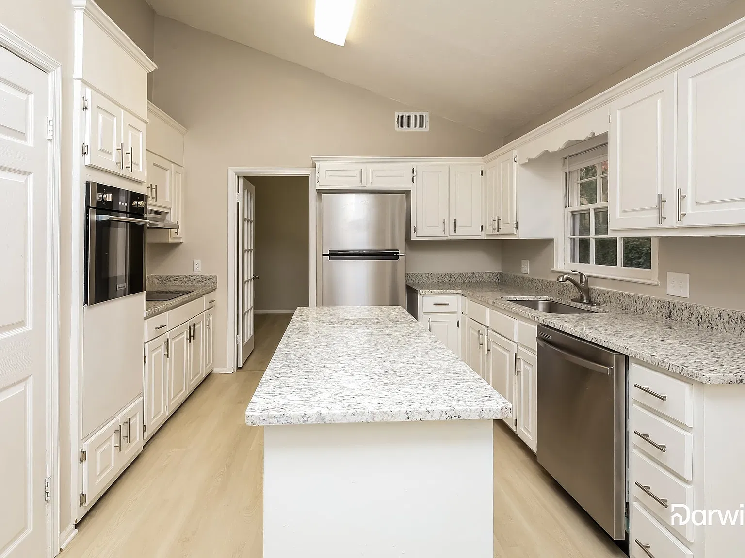 4 bed, 3.0 bath, 2188 sqft, $2,095 — Photo 2