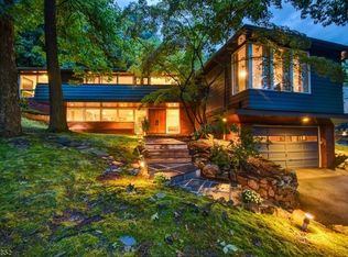 32 Crestwood Dr, Maplewood, NJ 07040